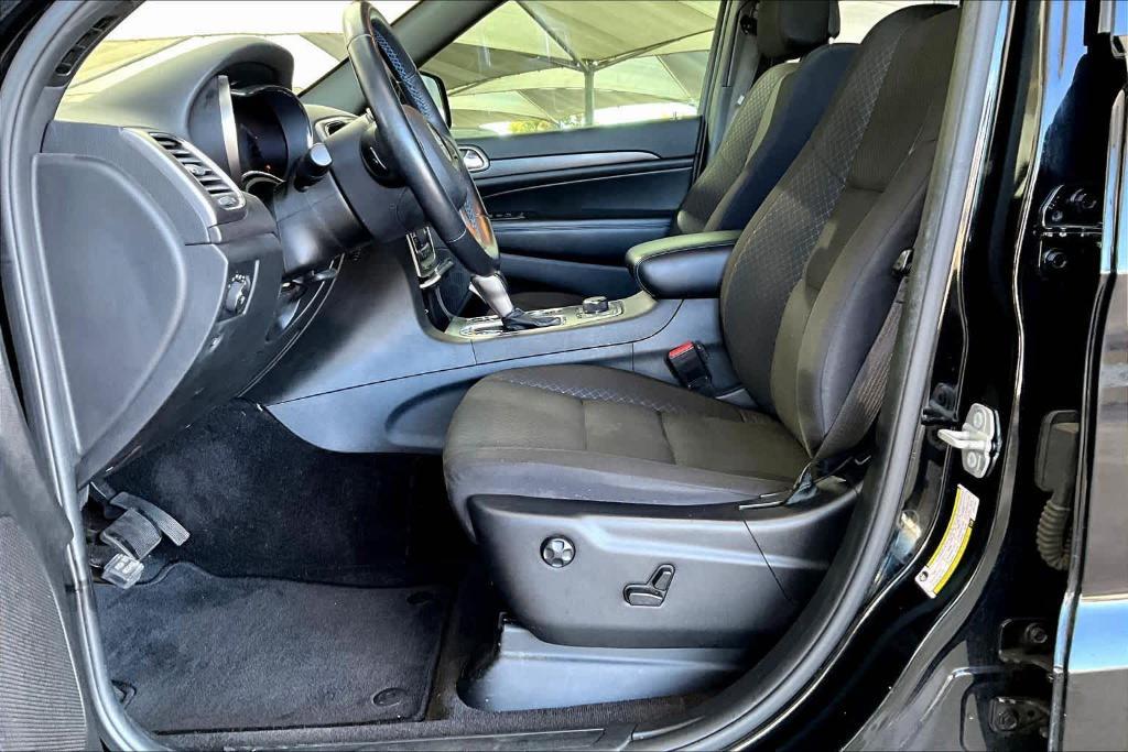 used 2018 Jeep Grand Cherokee car, priced at $18,789