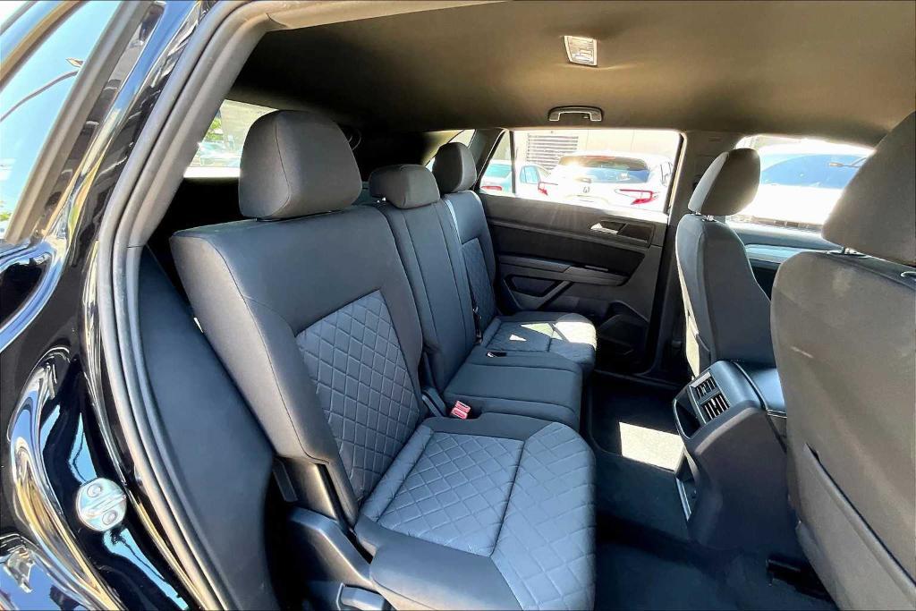 used 2020 Volkswagen Atlas Cross Sport car, priced at $18,495