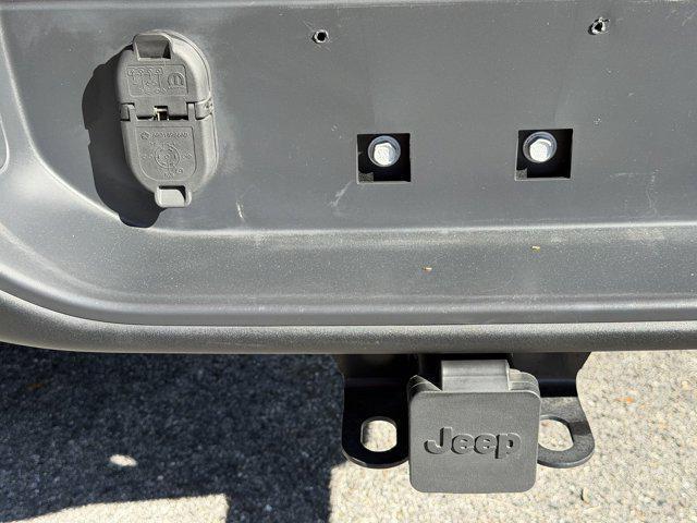 used 2022 Jeep Gladiator car, priced at $43,980