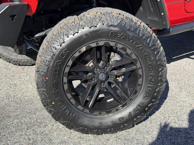 used 2022 Jeep Gladiator car, priced at $43,980