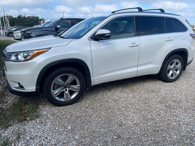 used 2016 Toyota Highlander car, priced at $26,490