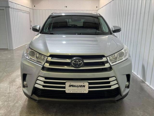 used 2018 Toyota Highlander car, priced at $24,990