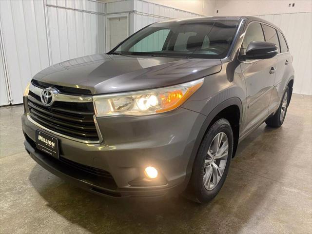 used 2014 Toyota Highlander car, priced at $15,900