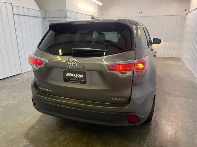 used 2014 Toyota Highlander car, priced at $15,900