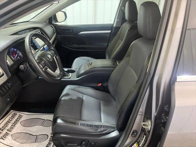used 2014 Toyota Highlander car, priced at $15,900