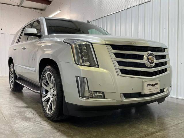 used 2015 Cadillac Escalade car, priced at $27,990