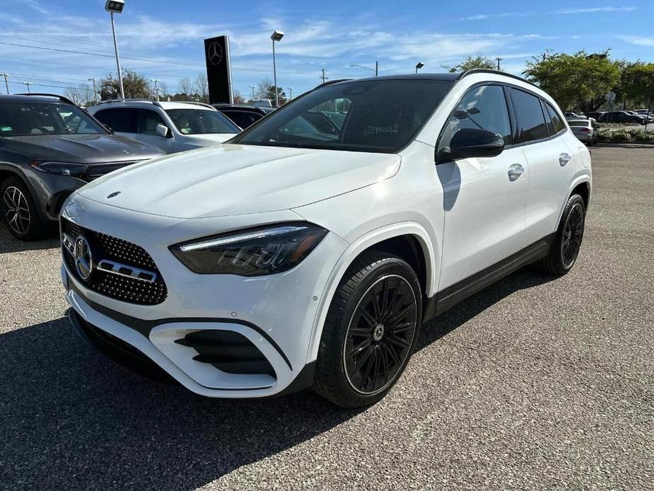 new 2024 Mercedes-Benz GLA 250 car, priced at $49,590
