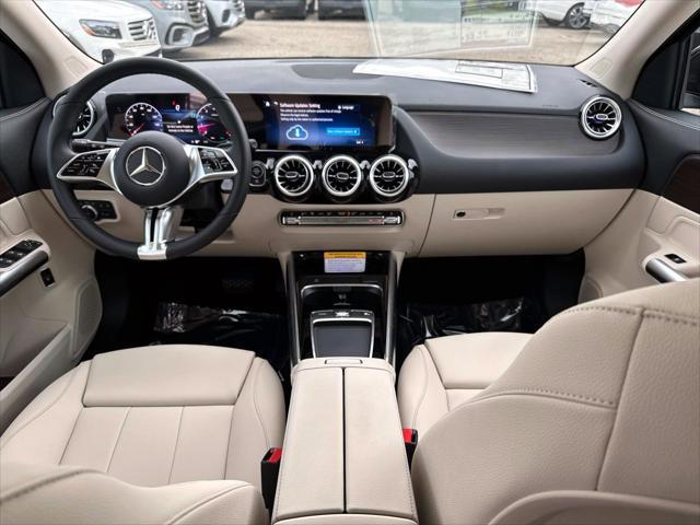 new 2025 Mercedes-Benz GLA 250 car, priced at $46,250