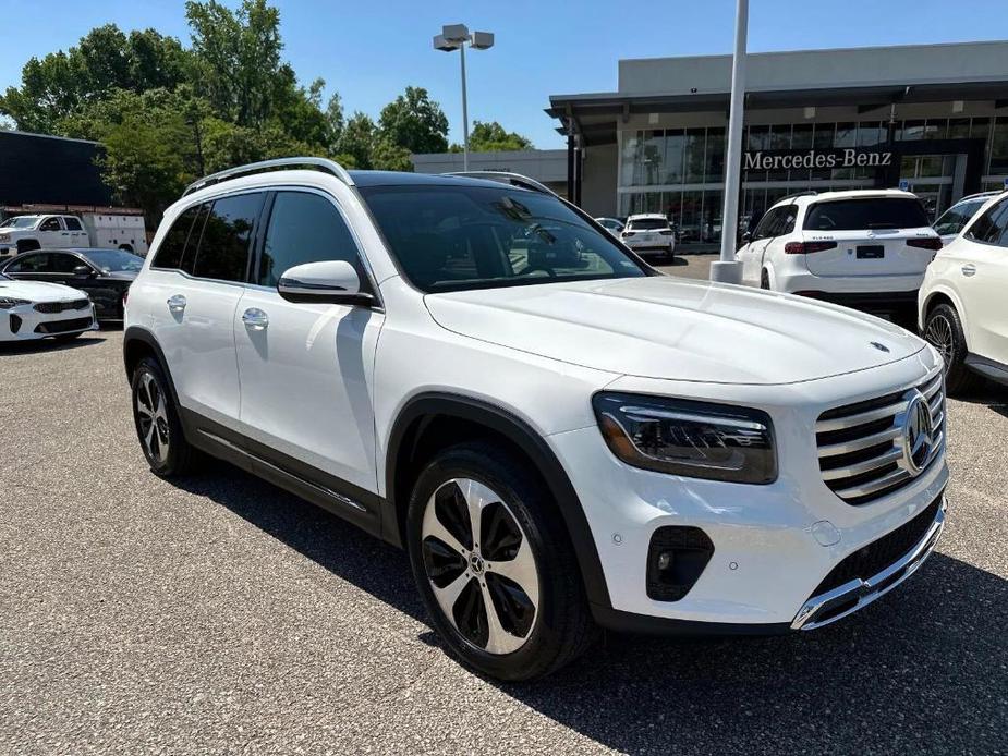 new 2024 Mercedes-Benz GLB 250 car, priced at $52,165
