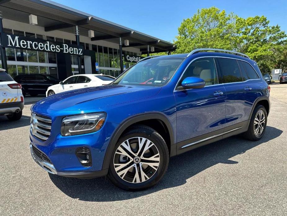 new 2024 Mercedes-Benz GLB 250 car, priced at $49,015