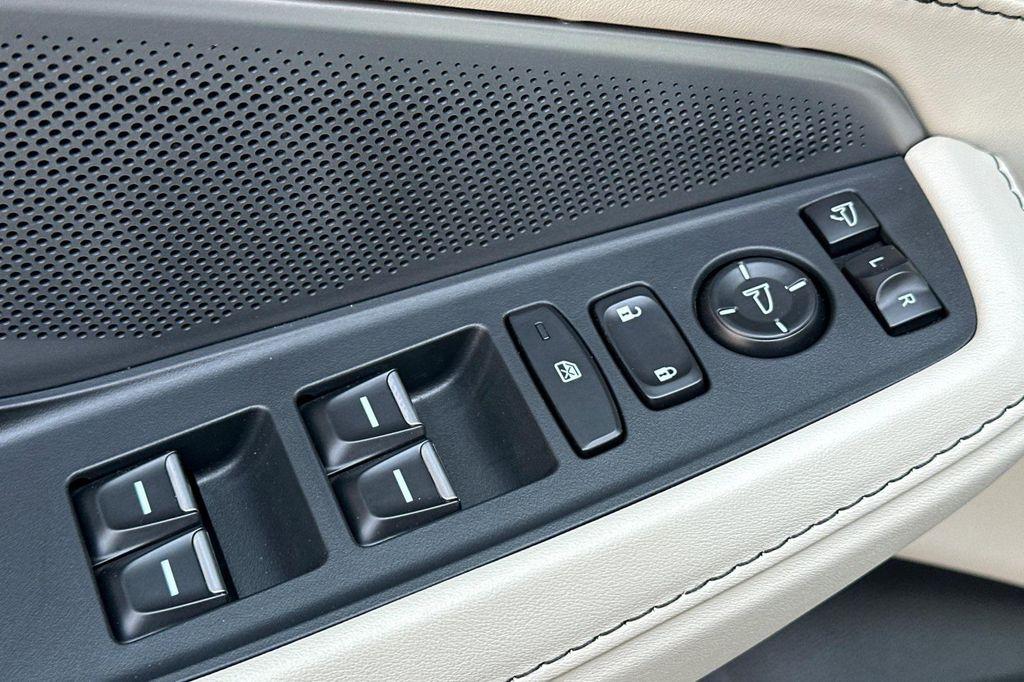 new 2026 Acura MDX car, priced at $71,415