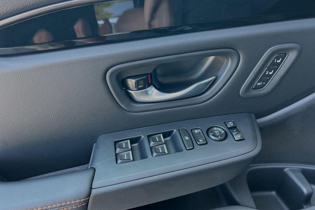 new 2025 Honda Pilot car, priced at $51,305