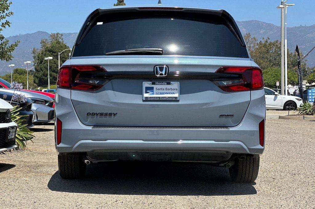 new 2026 Honda Odyssey car, priced at $45,800