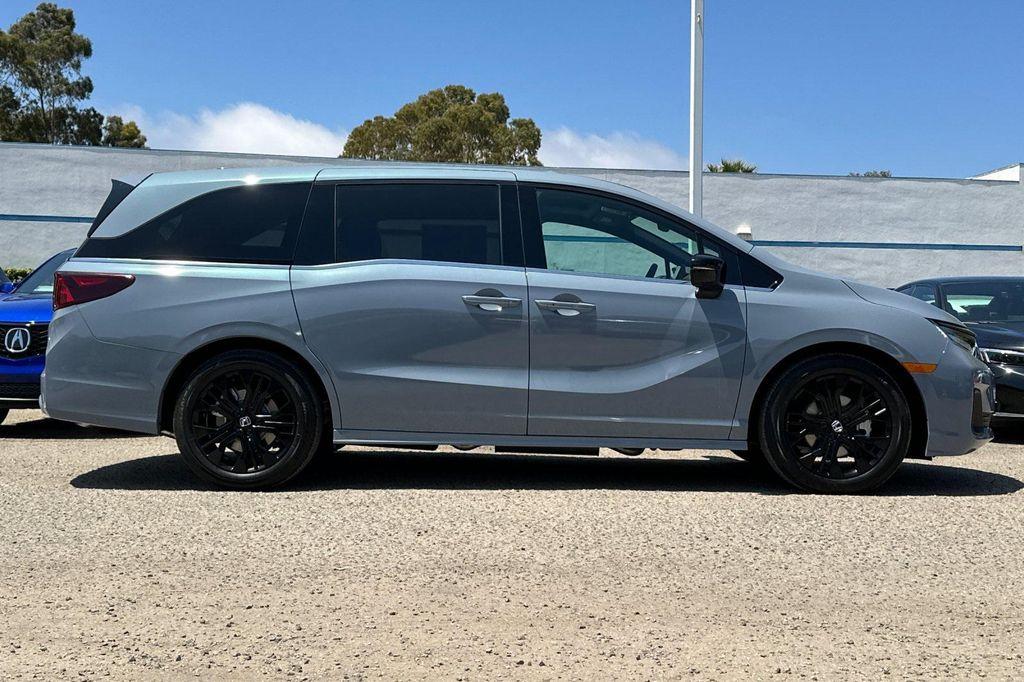 new 2026 Honda Odyssey car, priced at $45,800