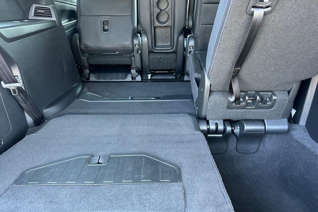 new 2026 Honda Odyssey car, priced at $45,800