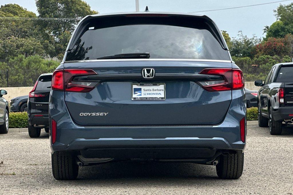 new 2025 Honda Odyssey car, priced at $43,670