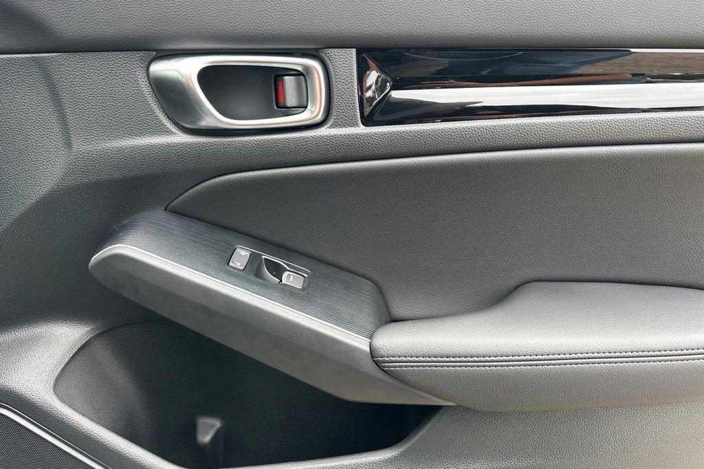 new 2026 Honda Civic Hybrid car, priced at $33,900
