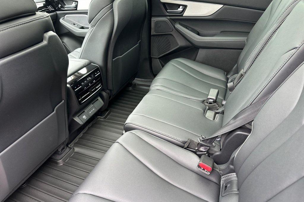 new 2025 Acura MDX car, priced at $53,981