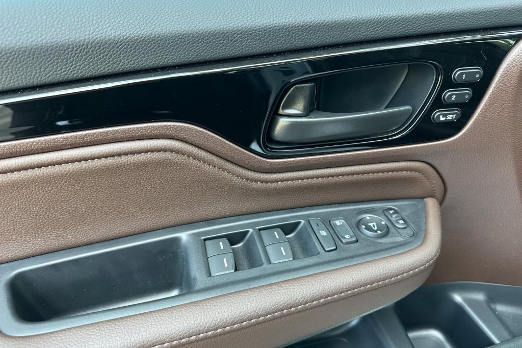 new 2025 Honda Odyssey car, priced at $48,815