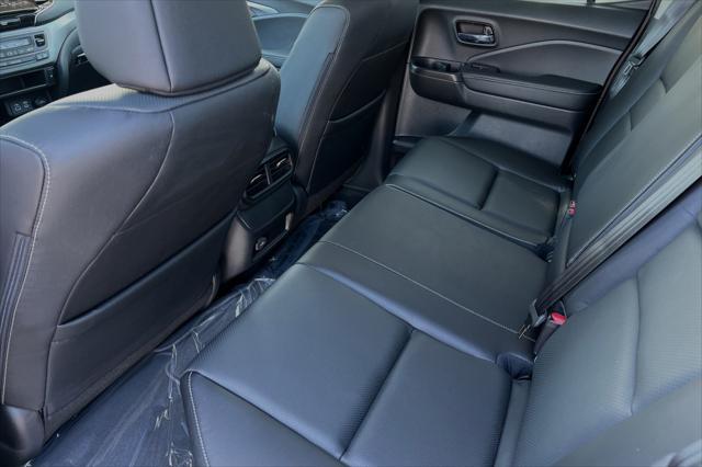 new 2025 Honda Ridgeline car, priced at $45,685