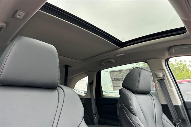 new 2025 Acura MDX car, priced at $53,981