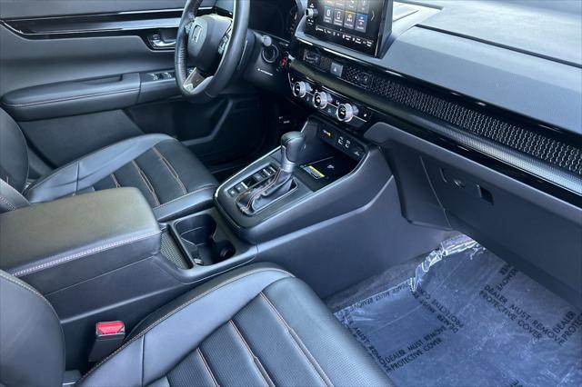 used 2025 Honda CR-V Hybrid car, priced at $35,901