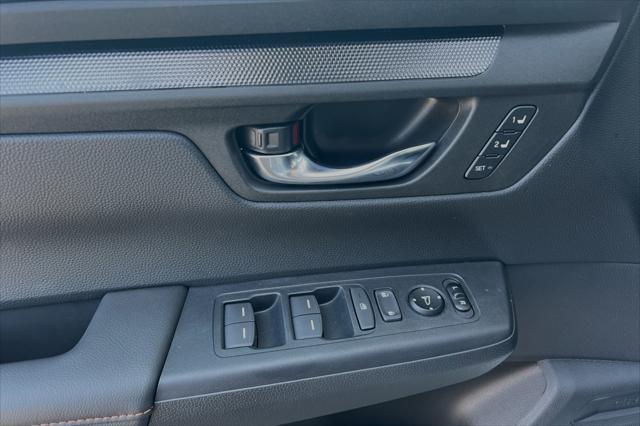 new 2025 Honda CR-V Hybrid car, priced at $38,881