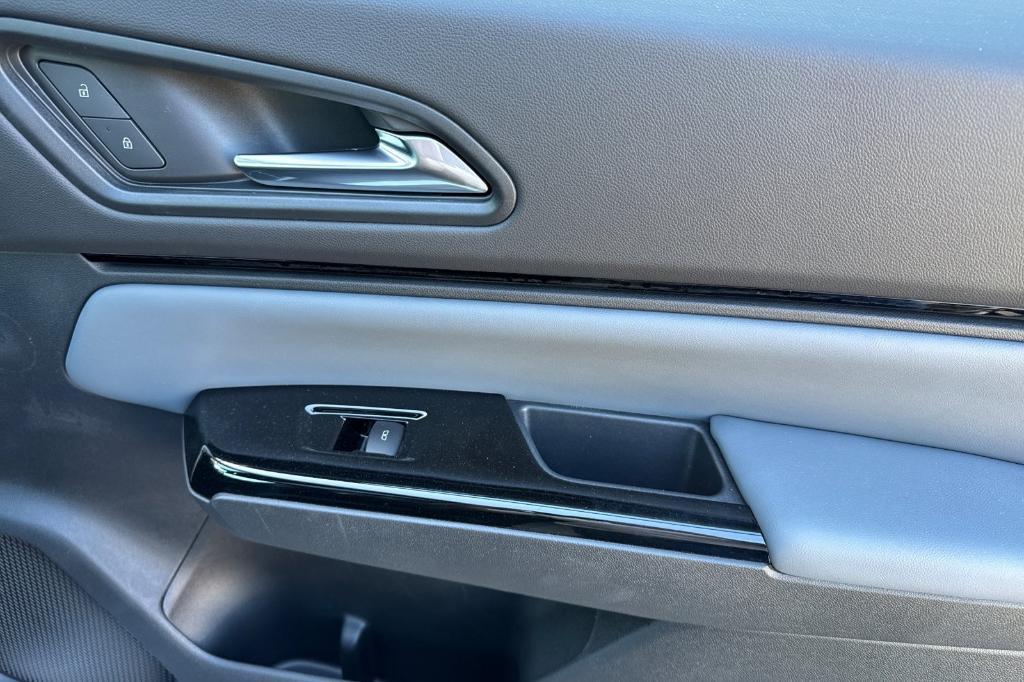 new 2025 Honda Prologue car, priced at $53,150