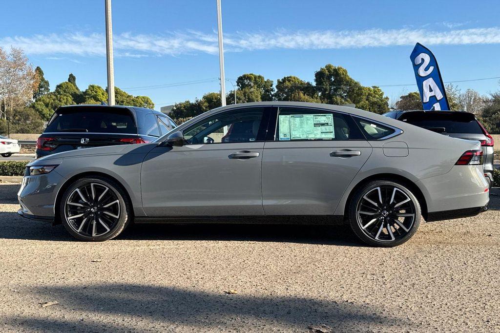 new 2025 Honda Accord Hybrid car, priced at $40,905