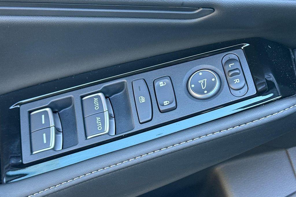 new 2025 Honda Accord Hybrid car, priced at $40,950