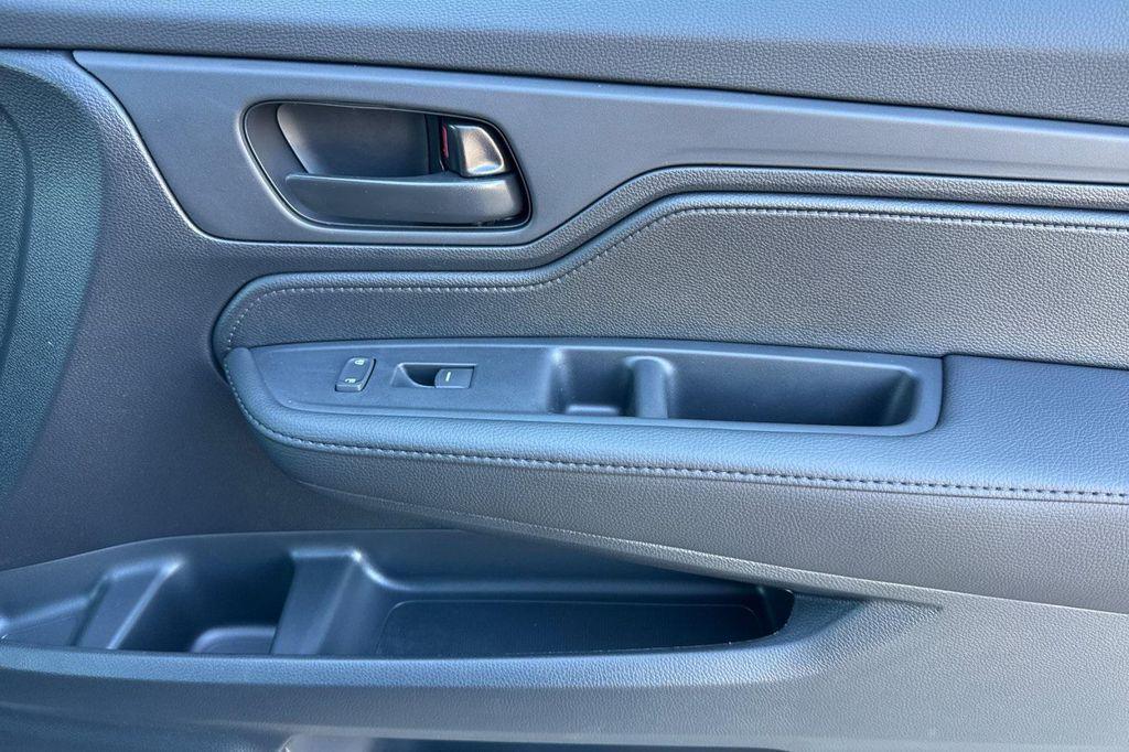 new 2025 Honda Odyssey car, priced at $42,965