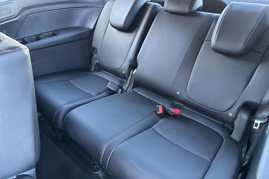 new 2025 Honda Odyssey car, priced at $42,965