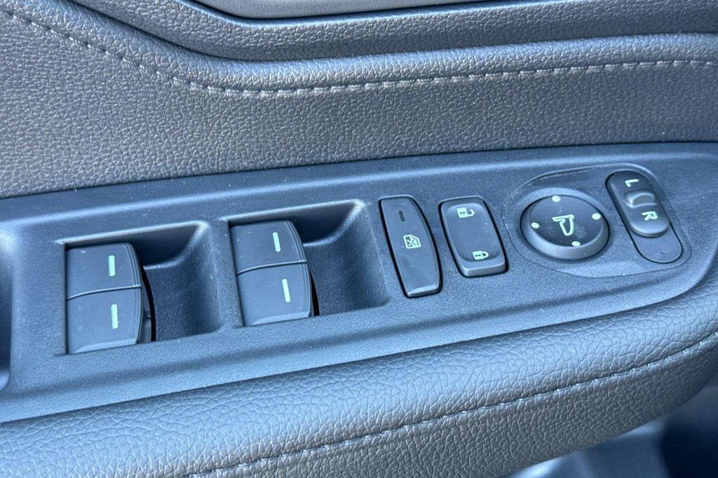 new 2025 Honda Odyssey car, priced at $42,965