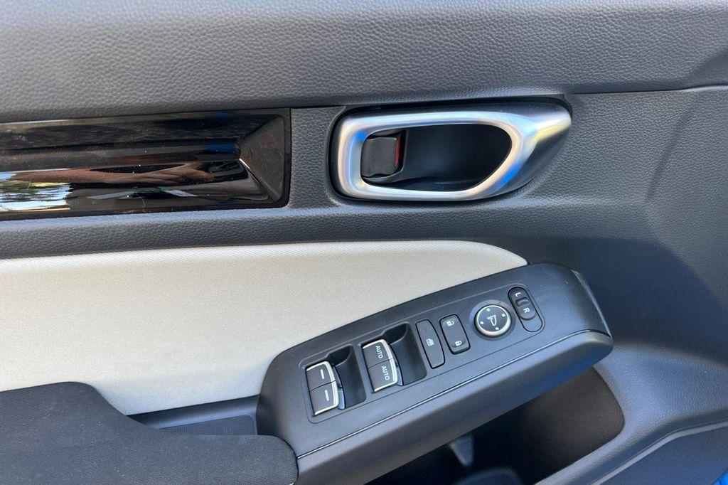 new 2025 Honda Civic Hybrid car, priced at $30,604