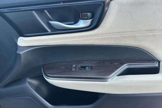 used 2018 Honda Clarity Plug-In Hybrid car, priced at $20,931