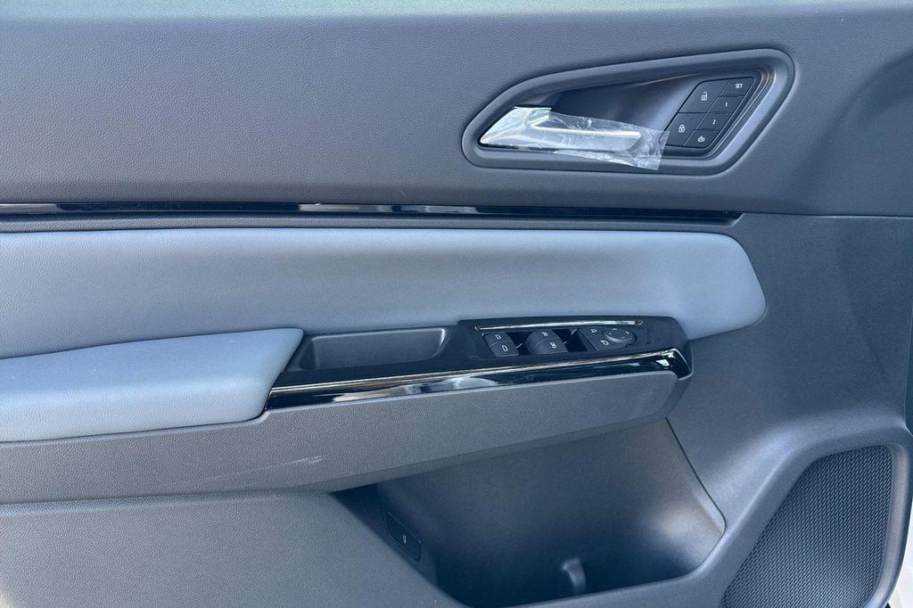 new 2025 Honda Prologue car, priced at $52,870