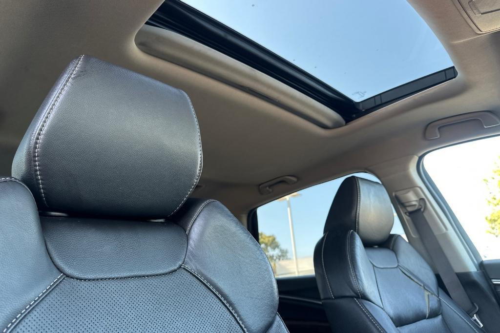 used 2019 Acura MDX car, priced at $23,799