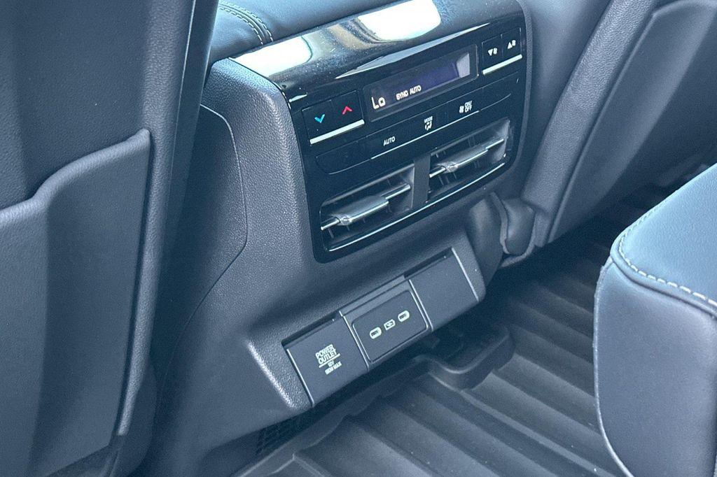 new 2025 Acura MDX car, priced at $56,740