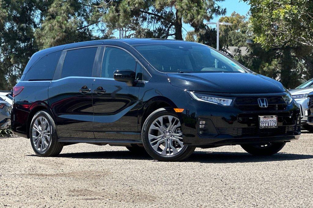 used 2025 Honda Odyssey car, priced at $44,971