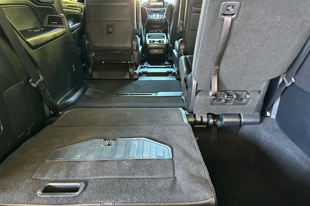 used 2025 Honda Odyssey car, priced at $44,971