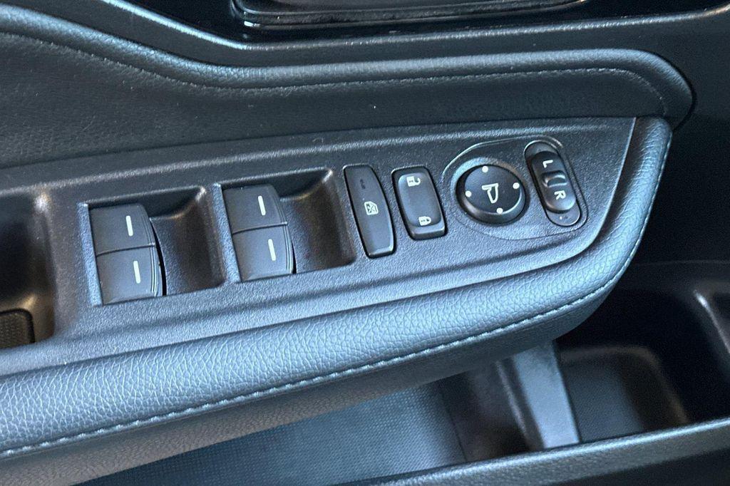 used 2025 Honda Odyssey car, priced at $44,971