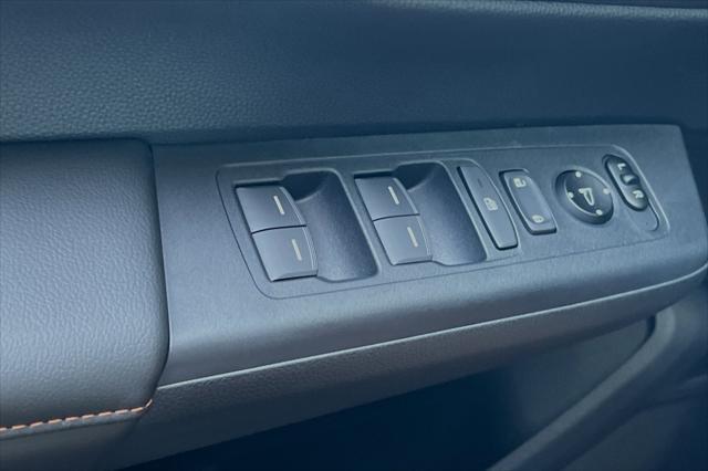 new 2025 Honda CR-V Hybrid car, priced at $39,045