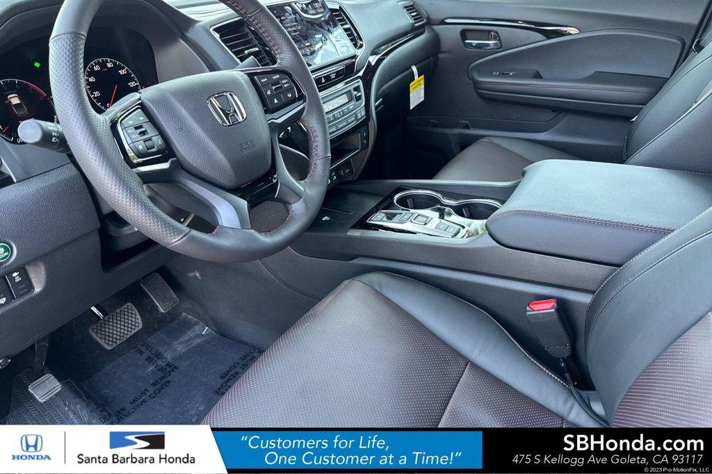 new 2025 Honda Ridgeline car, priced at $48,450