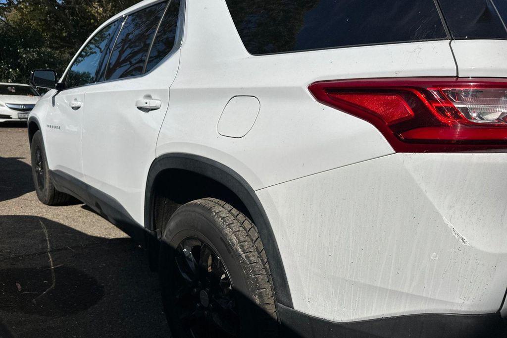 used 2018 Chevrolet Traverse car, priced at $16,960