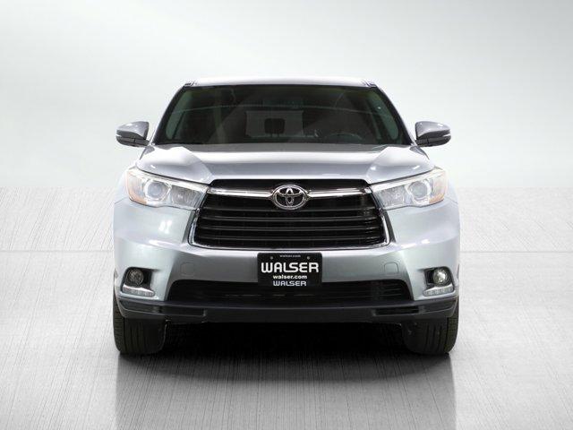 used 2015 Toyota Highlander car, priced at $21,399