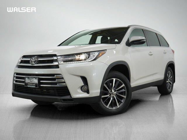 used 2019 Toyota Highlander car, priced at $29,998