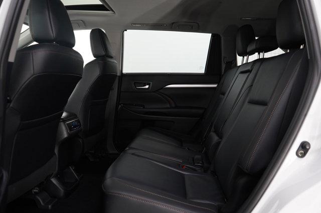 used 2019 Toyota Highlander car, priced at $29,998