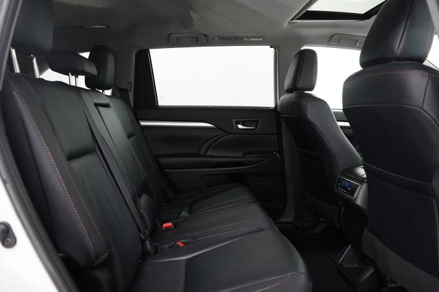 used 2019 Toyota Highlander car, priced at $29,998