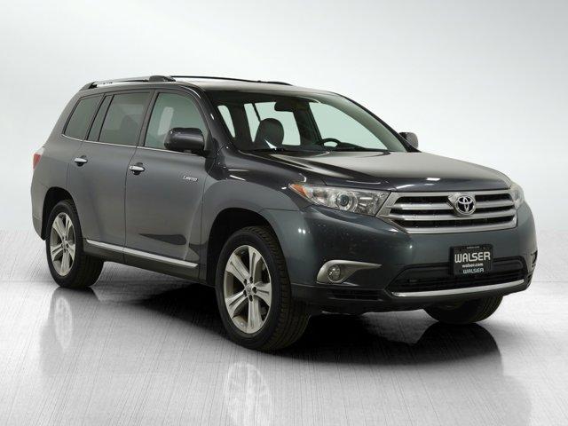 used 2013 Toyota Highlander car, priced at $15,699