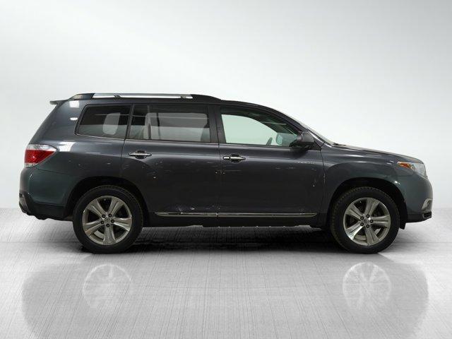 used 2013 Toyota Highlander car, priced at $15,699